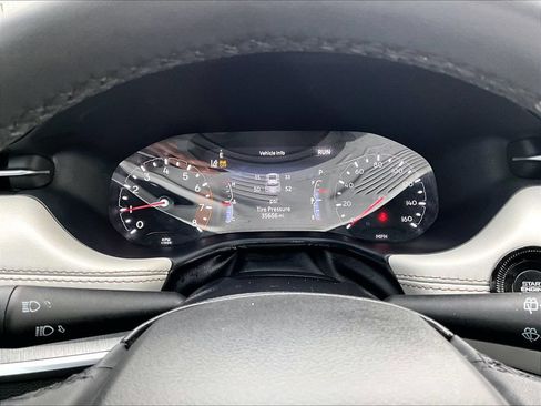 Used 2025 Jeep Compass Limited AWD/4WD image 17