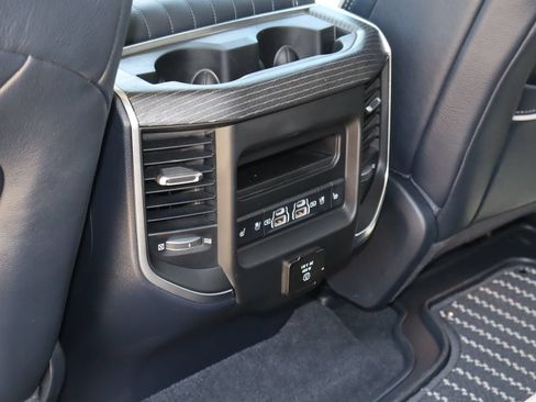 Used 2022 RAM 1500 Limited AWD/4WD image 19