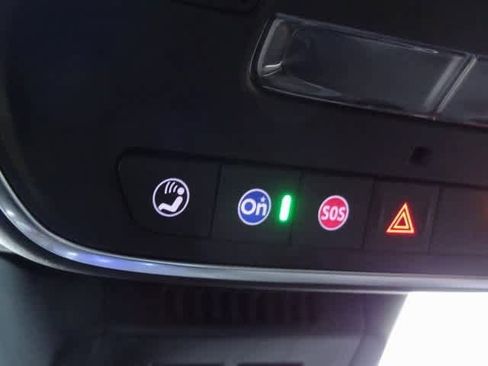 Used 2025 Chevrolet Equinox RS w/ Safety and Technology Package image 35