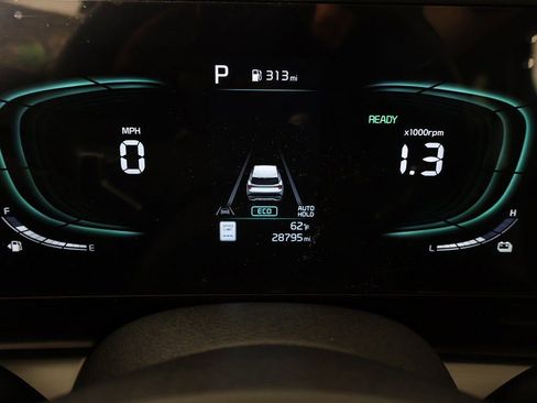 Used 2024 Kia Sportage EX w/ EX Premium Package image 42