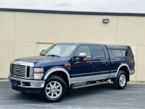 Used 2010 Ford F350 Lariat image 4