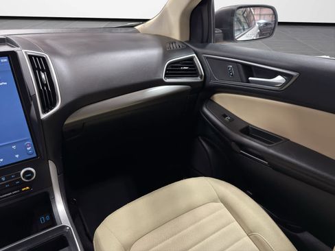 Used 2022 Ford Edge SE w/ Cargo Accessory Package image 20