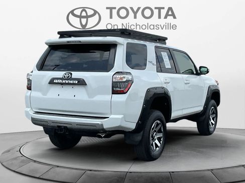 Used 2019 Toyota 4Runner TRD Off-Road Premium AWD/4WD image 5