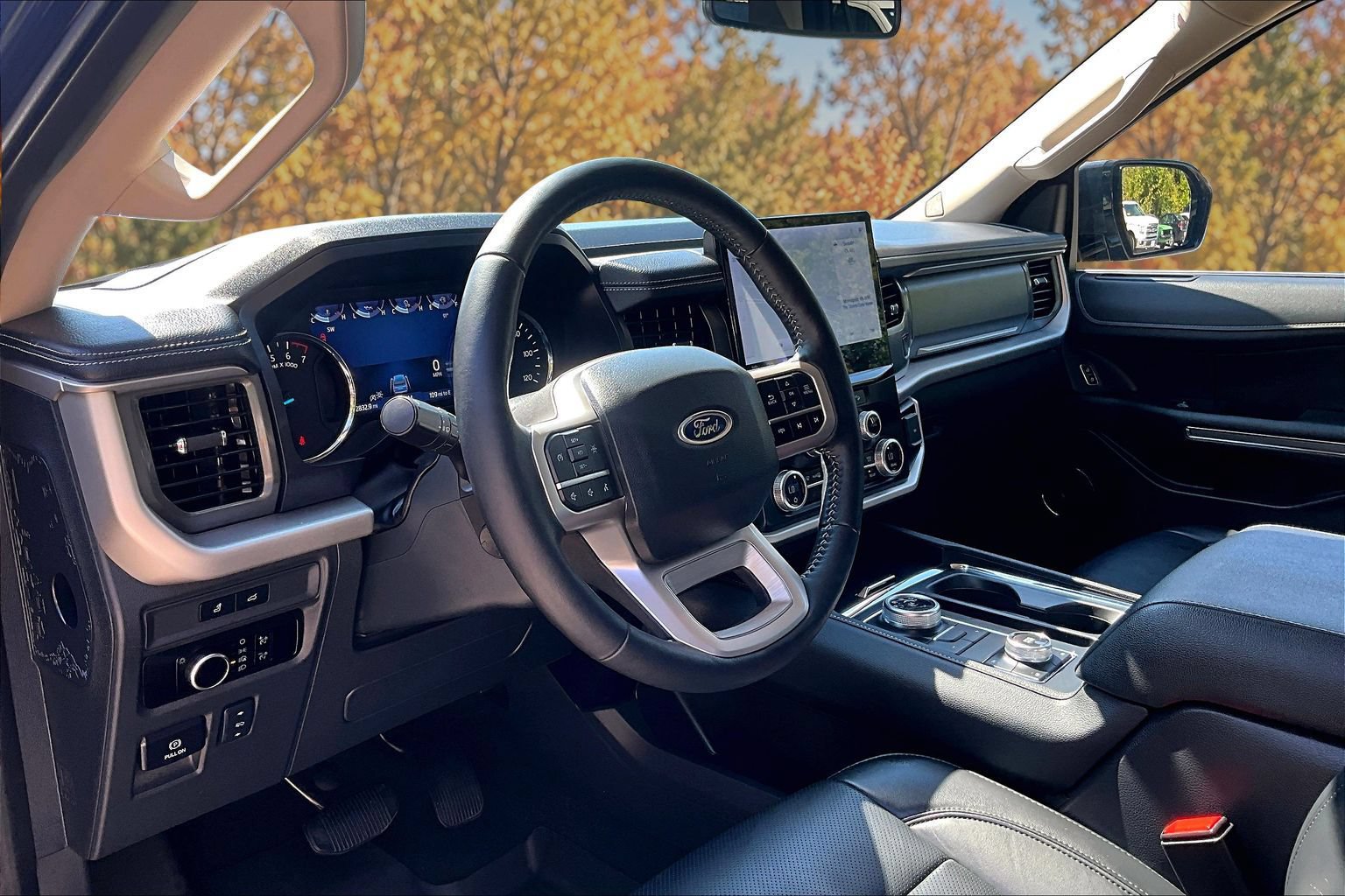 Certified 2024 Ford Expedition XLT AWD/4WD image 16