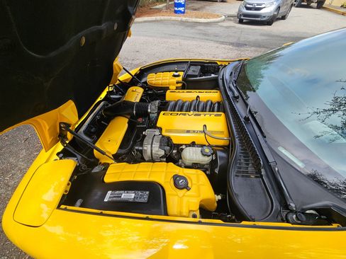 Used 2003 Chevrolet Corvette Convertible w/ Preferred Equipment Group1 image 23