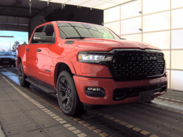 Used 2025 RAM 1500 Big Horn AWD/4WD image 4