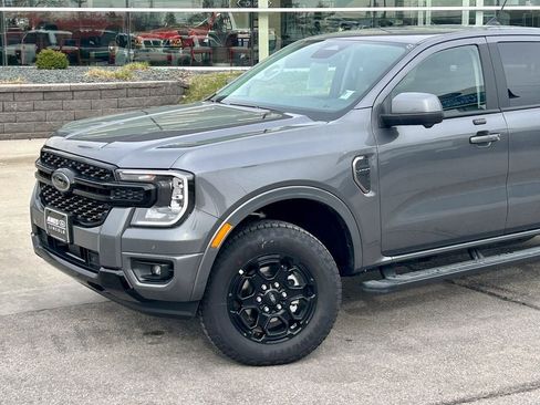 New 2026 Ford Ranger Lariat w/ Black Appearance Package image 2