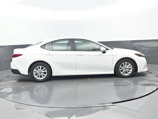 Used 2025 Toyota Camry LE w/ Convenience Package FWD image 2