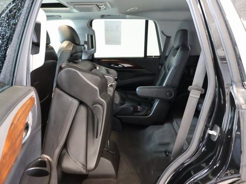 Certified 2020 Cadillac Escalade Luxury image 28