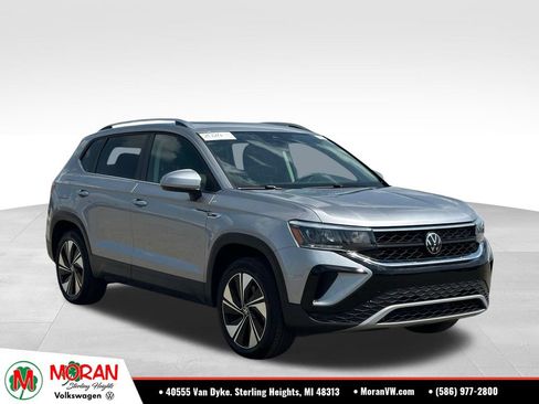 Used 2024 Volkswagen Taos SE AWD/4WD image 7