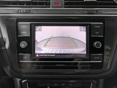 Used 2018 Volkswagen Tiguan S FWD image 31