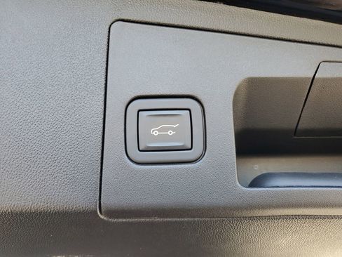 Used 2023 Cadillac XT5 Luxury image 29