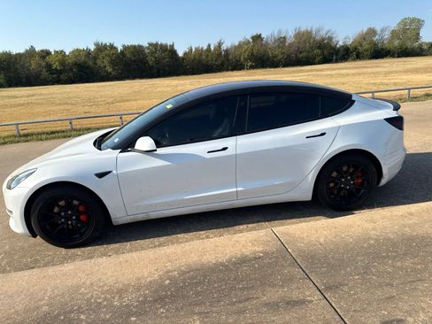 Used 2018 Tesla Model 3 RWD image 6