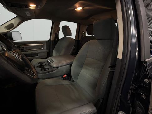 Used 2017 RAM 1500 Classic SLT image 10