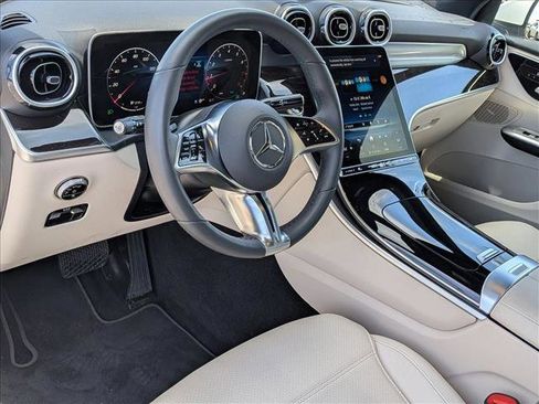 Used 2026 Mercedes-Benz GLC 300 4MATIC image 10