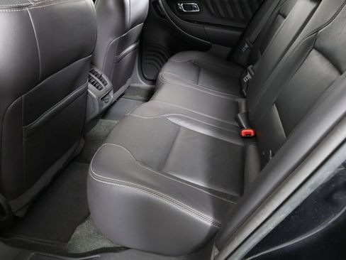 Used 2015 Ford Taurus SEL image 17