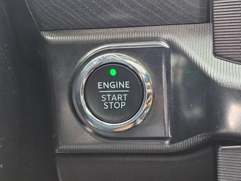 Certified 2023 Ford F150 Platinum AWD/4WD image 34