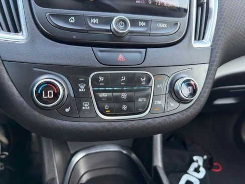Used 2019 Chevrolet Malibu LT FWD image 19