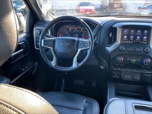 Used 2019 Chevrolet Silverado 1500 LT Trail Boss image 8