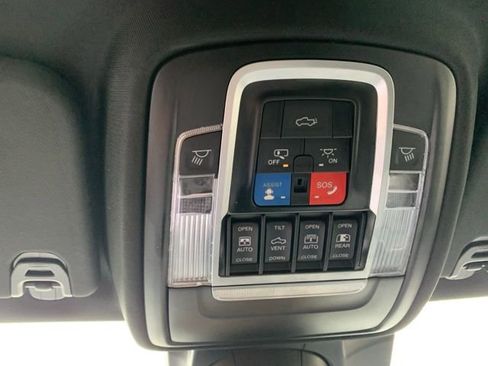 Used 2022 RAM 1500 Limited w/ Body Color Bumper Group image 22