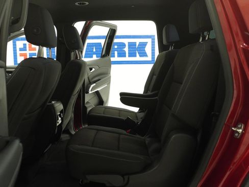 Used 2024 Chevrolet Traverse LT w/ Midnight/Sport Edition image 35