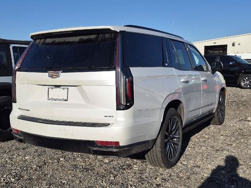 Used 2022 Cadillac Escalade Sport w/ Touring Package AWD/4WD image 3