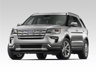 Used 2018 Ford Explorer XLT w/ Equipment Group 202A