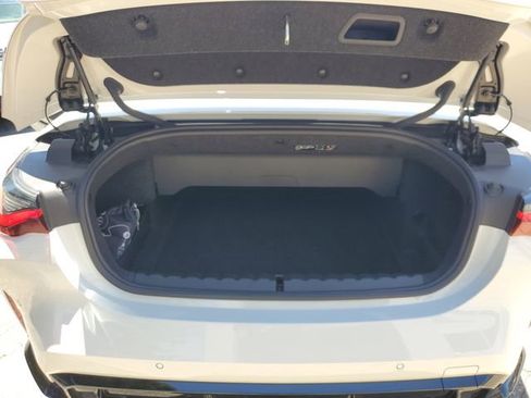 Used 2022 BMW M4 xDrive Competition w/ Parking Assistance Package AWD/4WD image 9