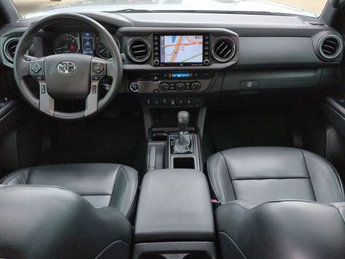 Used 2021 Toyota Tacoma TRD Off-Road w/ TRD Premium Off Road Package image 22