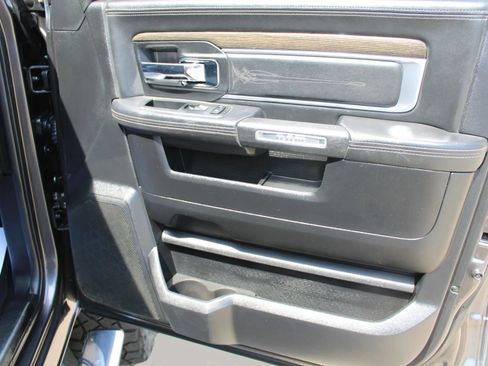 Used 2015 RAM 2500 Limited AWD/4WD image 21