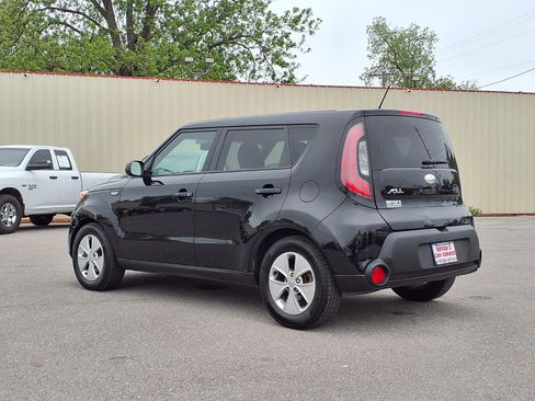 Used 2014 Kia Soul FWD image 22