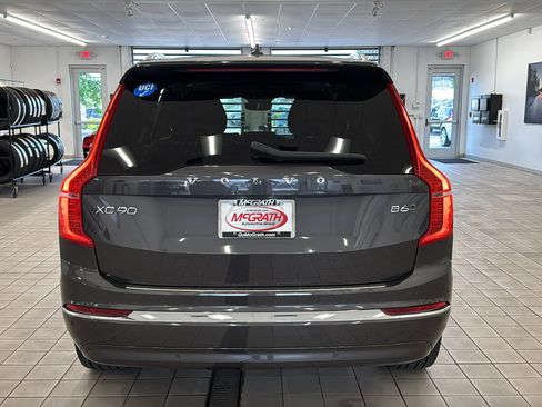 Used 2024 Volvo XC90 B6 Ultimate w/ Protection Package Premier AWD/4WD image 6