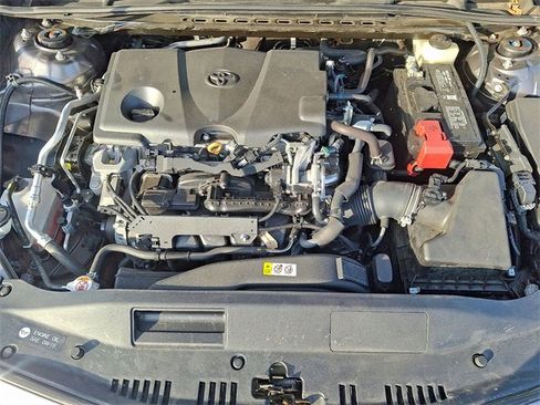 Used 2018 Toyota Camry SE image 27
