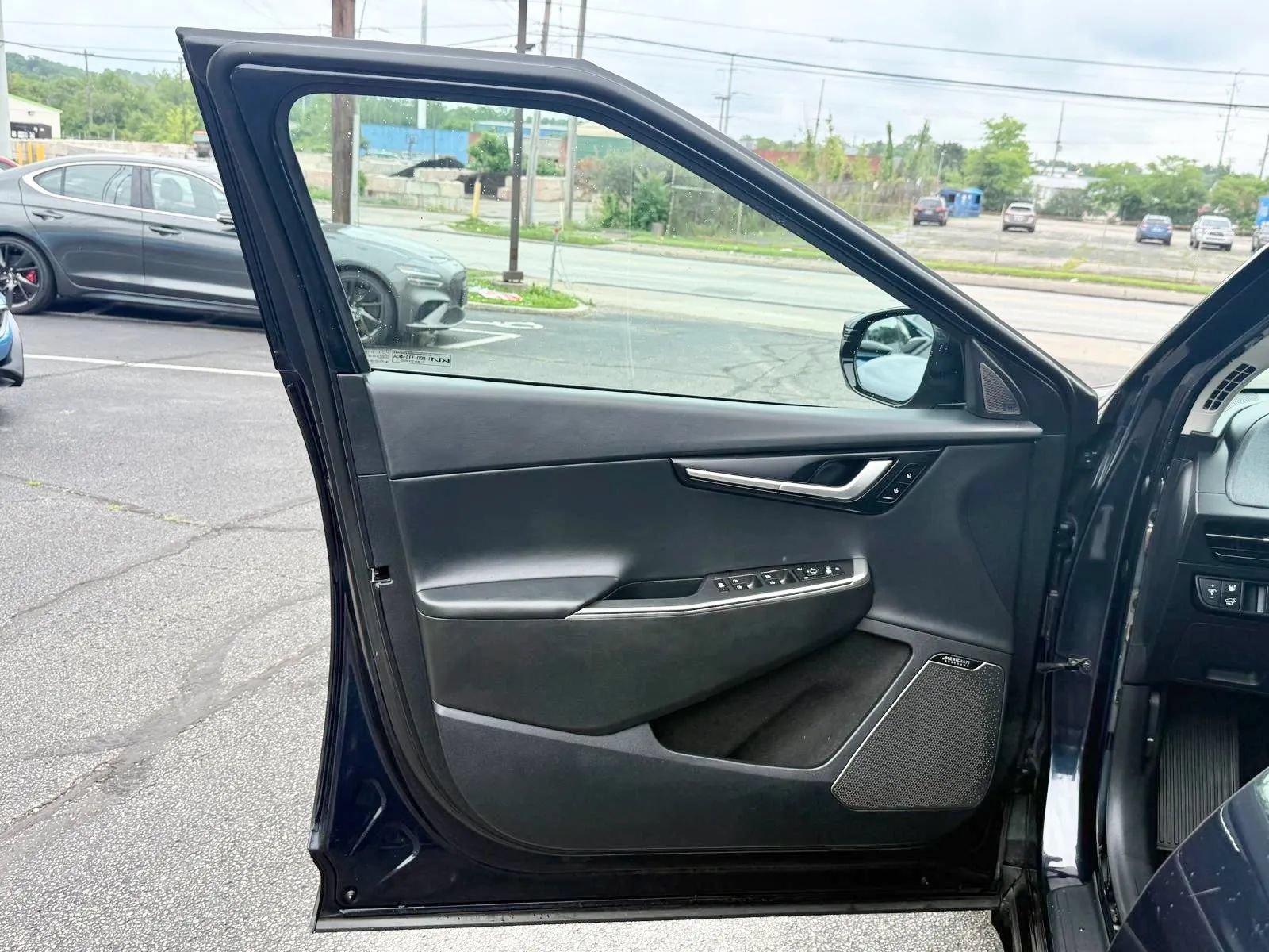 Used 2022 Kia EV6 Wind w/ Wind Technology Package AWD/4WD image 10