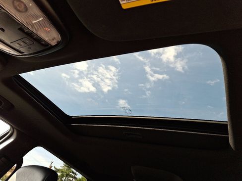 Used 2024 Dodge Durango GT image 15