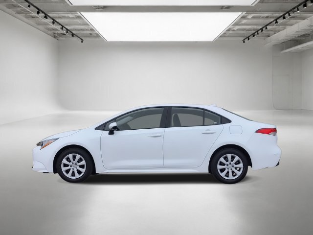New 2027 Toyota Corolla LE FWD image 2