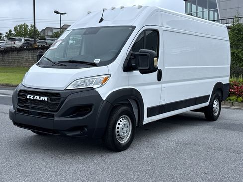 Used 2023 RAM ProMaster 2500 FWD image 5
