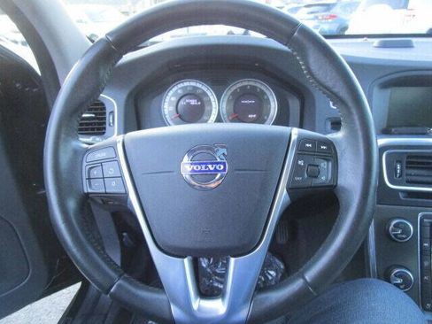 Used 2013 Volvo S60 T5 image 40