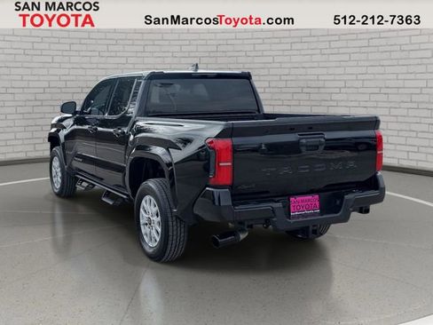 Used 2025 Toyota Tacoma SR5 image 7
