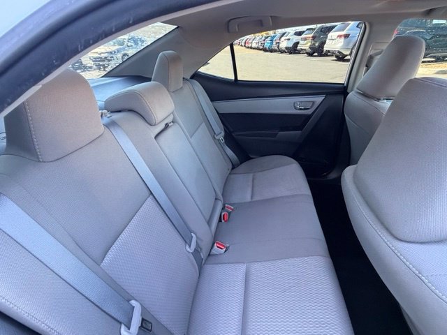 Used 2015 Toyota Corolla LE FWD image 14