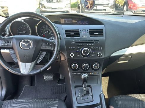 Used 2013 MAZDA MAZDA3 i Touring image 23