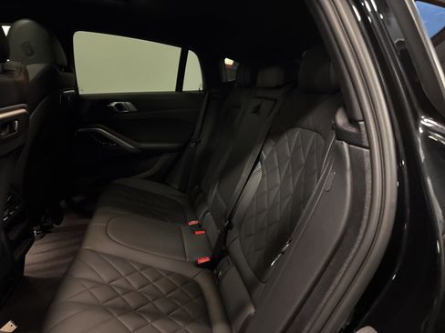 Used 2024 BMW X6 xDrive40i w/ Parking Assistance Package image 19