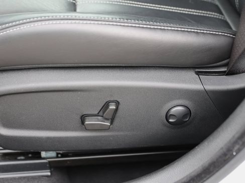 Used 2022 Chrysler 300 S image 17