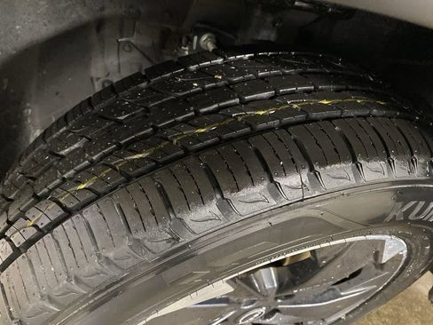 Certified 2024 Nissan Rogue SV image 34