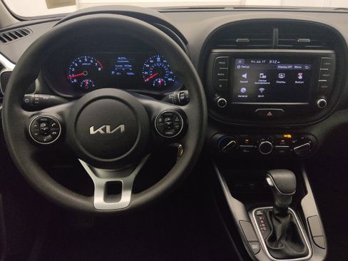 Used 2022 Kia Soul LX FWD image 22