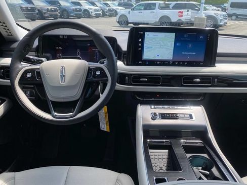 New 2026 Lincoln Aviator 2WD image 6