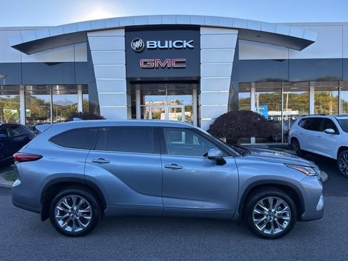 Used 2020 Toyota Highlander Limited image 36