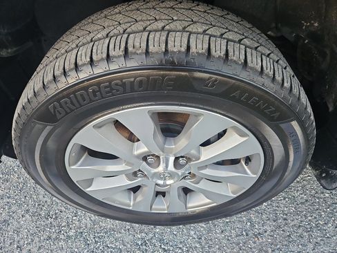 Used 2013 Toyota Sequoia Limited image 12