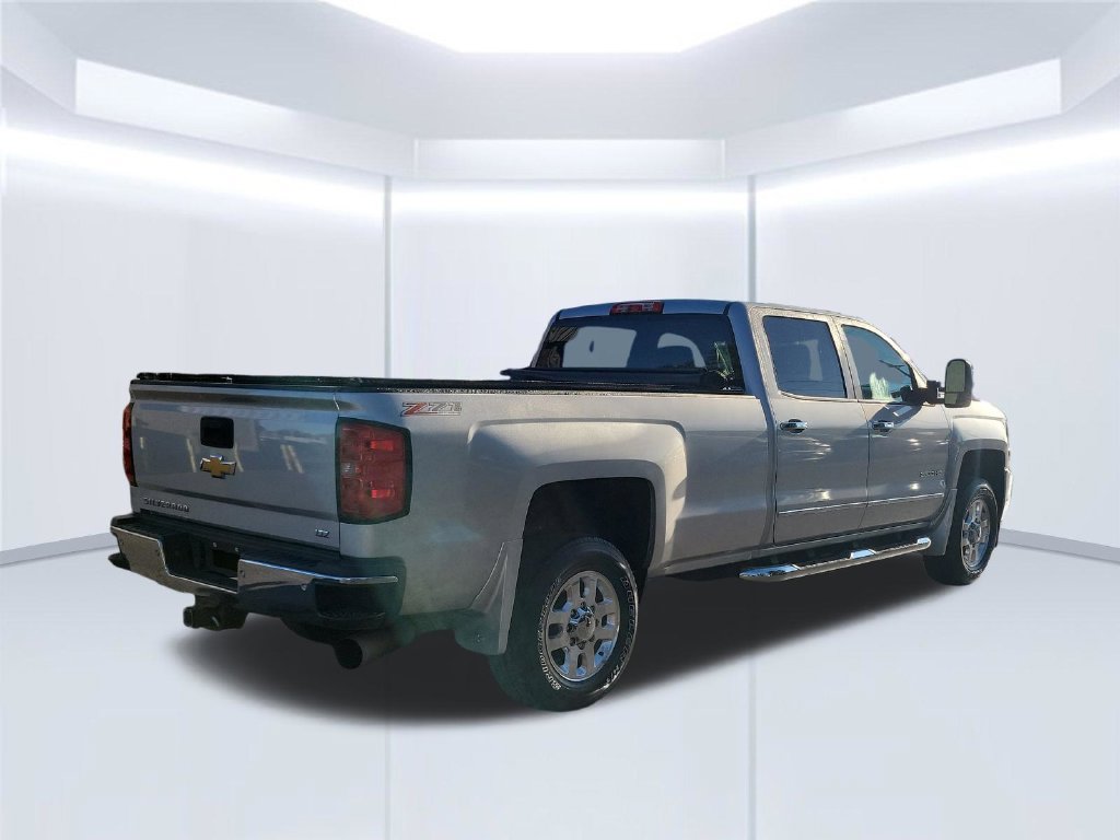 Used 2015 Chevrolet Silverado 3500 LTZ w/ Duramax Plus Package AWD/4WD image 6