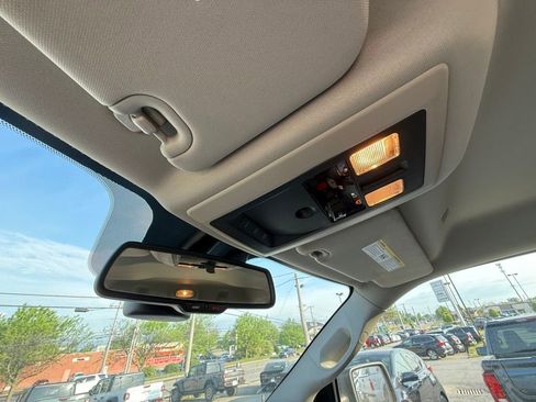 Used 2017 RAM 1500 Big Horn image 25